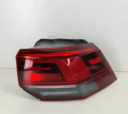 Volkswagen Golf VIII Rear/tail lights 5H0945096C