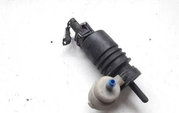 Opel Zafira A Windscreen/windshield washer pump