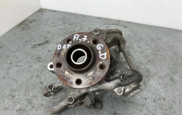 Audi A7 S7 4G Rear wheel hub 8R0505432F