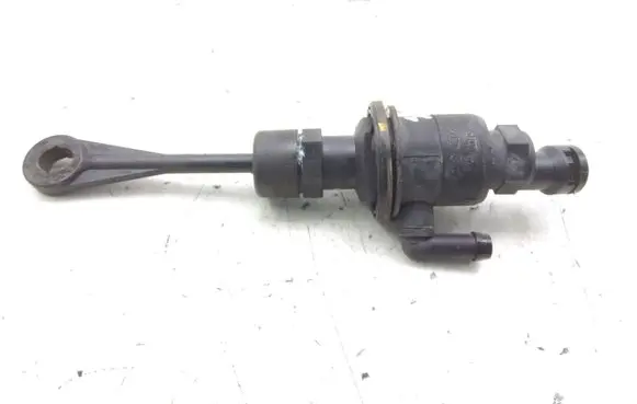 Hyundai i40 Clutch master cylinder