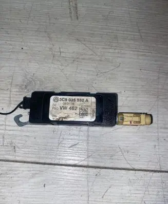 Volkswagen PASSAT B6 Antenna control unit 3C9035552A 12014600 030106