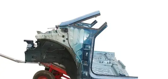 Cupra Born Front quarter panel 