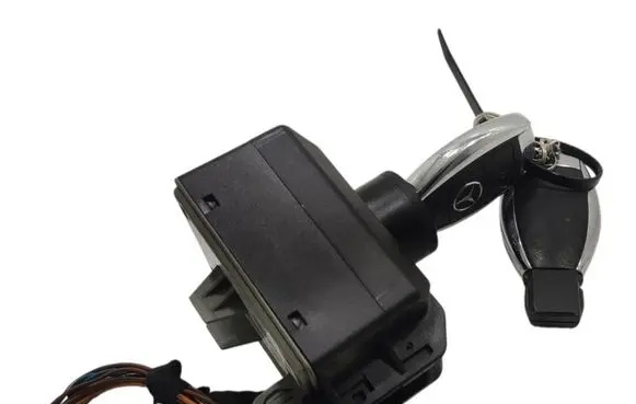 Mercedes-Benz B W246 W242 Ignition lock A2469059700