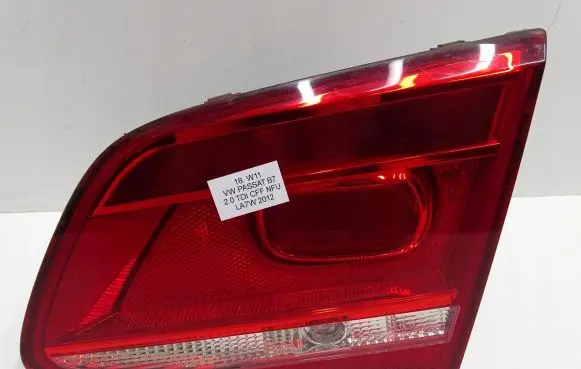 Volkswagen PASSAT B7 Rear/tail lights 3AE945094J
