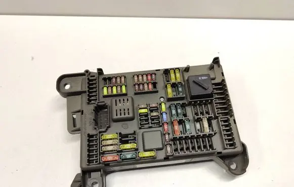 BMW X5 E70 Fuse module 518954020A 61146931687 693168703