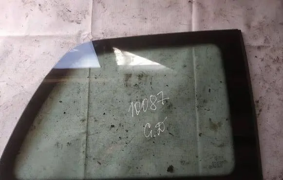 Peugeot 307 Rear side window as2
