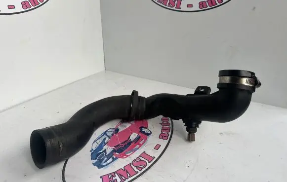 Toyota Avensis T270 Intercooler hose/pipe 173620R030