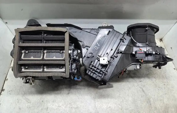 Audi Q7 4L Interior heater climate box assembly 