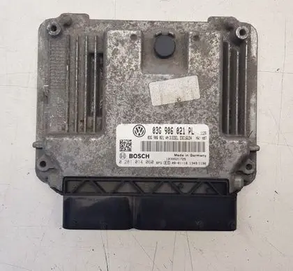 Volkswagen Golf V Engine control unit/module 03G906021PL