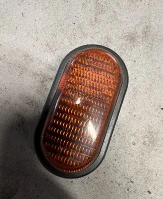 Renault Trafic II (X83) Front fender indicator light 7700847333 770084733