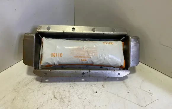 Peugeot 607 Passenger airbag 9618681280