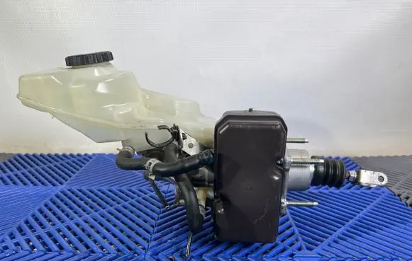 Toyota C-HR I ABS Pump 4721010070 171072113