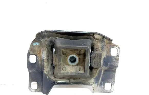 Volvo V50 Engine mount bracket 349249L