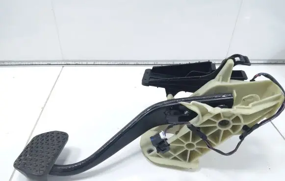 BMW 5 F10 F11 Brake pedal 9144253