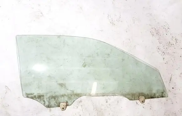 Honda Civic Front door window glass four-door