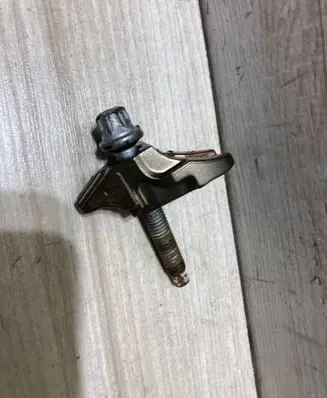 Ford Ecosport Fuel Injector clamp holder 23839