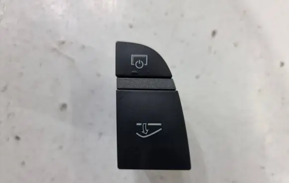Other switches/knobs/shifts