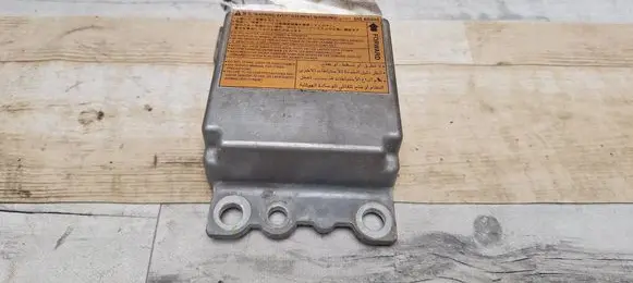 Nissan X-Trail T30 Airbag control unit/module
