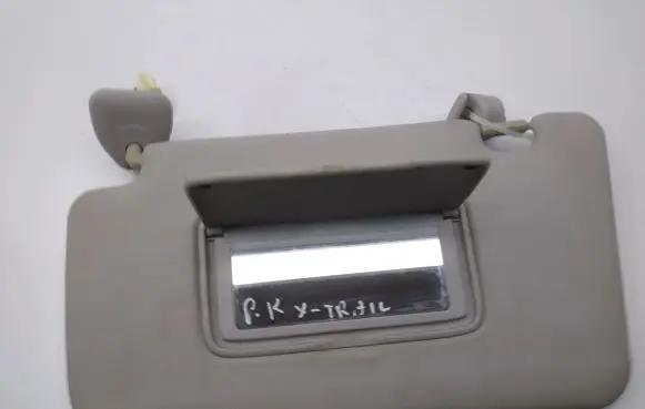 Nissan X-Trail T32 Sun visor