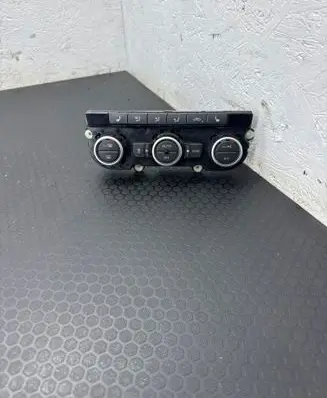 Volkswagen PASSAT B7 Climate control unit 3AA907044AJ 5HB01125733 1301430268