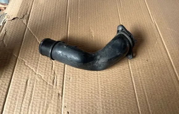 Opel Zafira B Intercooler hose/pipe 13223398