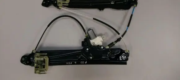 BMW 5 F10 F11 Front door electric window regulator 7182131