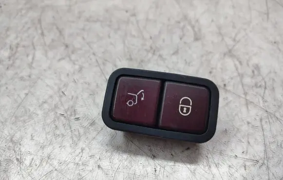 Mercedes-Benz R W251 Tailgate/boot open switch button 2118219451