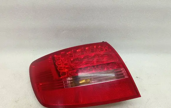 Audi A6 S6 C6 4F Rear/tail lights 89037044