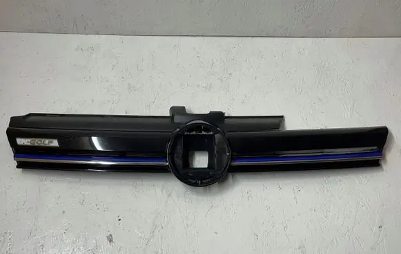 Volkswagen e-Golf Front bumper upper radiator grill 5G0853653T