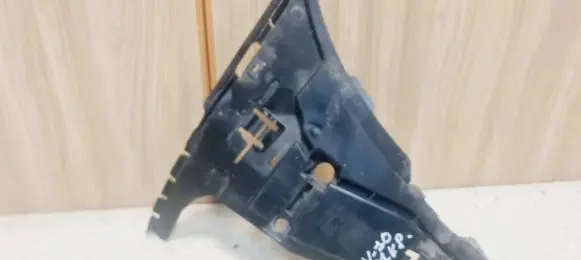Volvo V70 Front bumper mounting bracket 08693181 BP3EA