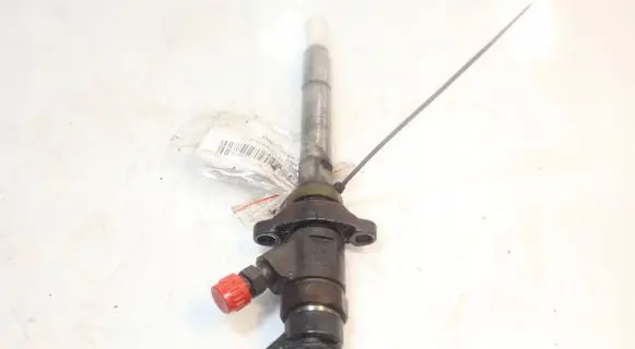 Fuel injector