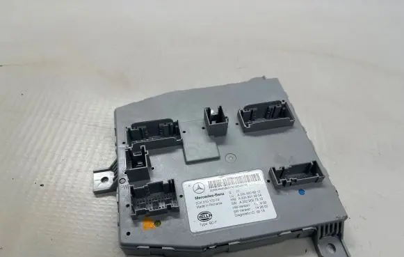 Mercedes-Benz C W205 SAM control unit A2059006818 5DK01077274 A2059013904