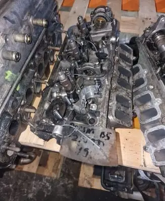 Audi A6 S6 C5 4B Engine head 
