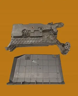 Volkswagen Golf VII Battery box tray 