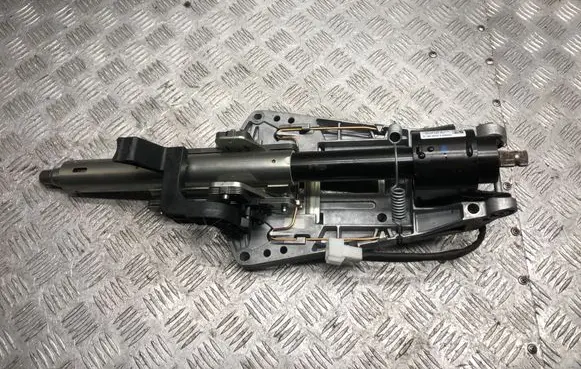 Mercedes-Benz C W204 Steering wheel axle A2044600216 204462206