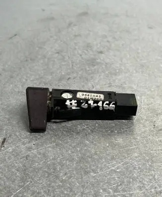 Volvo S70 V70 V70 XC Hazard light switch 9441045