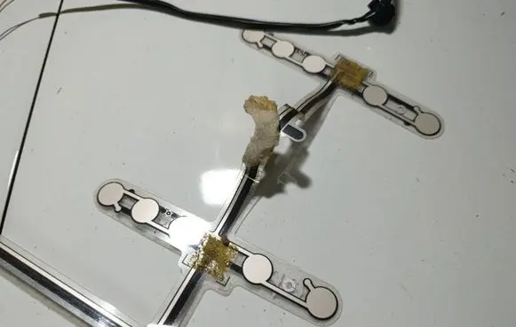 Volkswagen PASSAT B6 Seat heating element 3C0963553