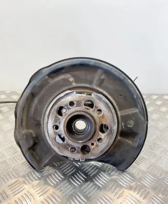 Mercedes-Benz SL R230 Rear wheel hub 2303505408 A2303505408