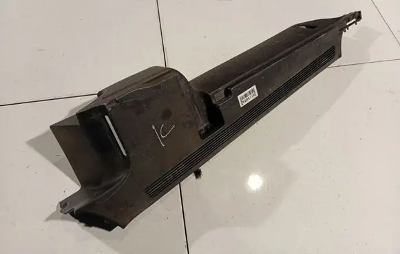Skoda Octavia Mk2 (1Z) (D) pillar trim (bottom) 1Z9867761