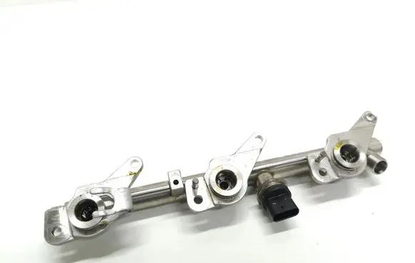 Mercedes-Benz S W222 Fuel distributor A2760702195