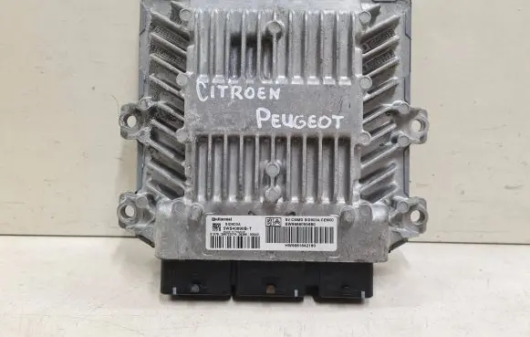Citroen C4 I Picasso Engine control unit/module 9666095880 5WS40690BT 9661642180