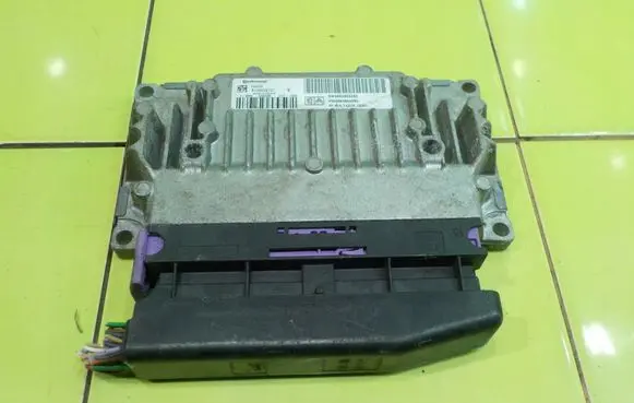 Citroen C4 II Engine control unit/module 9664859580
