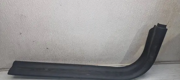 Front sill trim cover