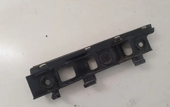 Volkswagen PASSAT B6 Front bumper mounting bracket 3C0807184