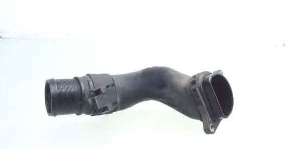 Opel Zafira B Intercooler hose/pipe 13223398