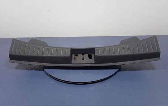 Ford Escape III Other sill/pillar trim element GJ54-S404C08-BAW