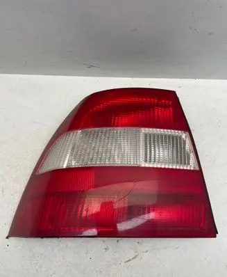 Opel Vectra B Rear/tail lights 37370751 90568047 37375383