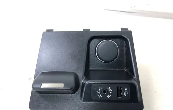 BMW X5 F15 USB socket connector 9252108 266607