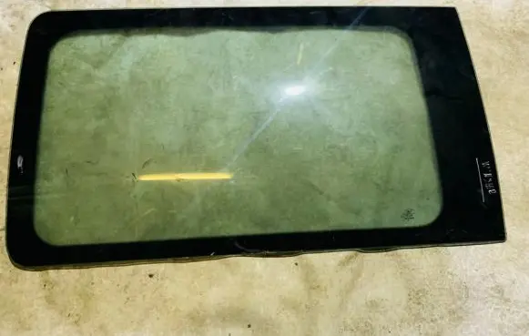 Ford Windstar Rear side window 
