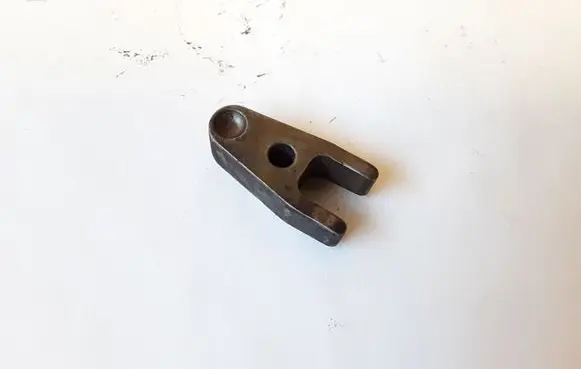 Mercedes-Benz CLS C219 Fuel Injector clamp holder NOCODE